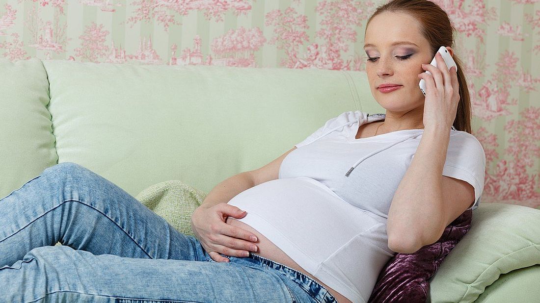 Používání mobilního telefonu v těhotenství