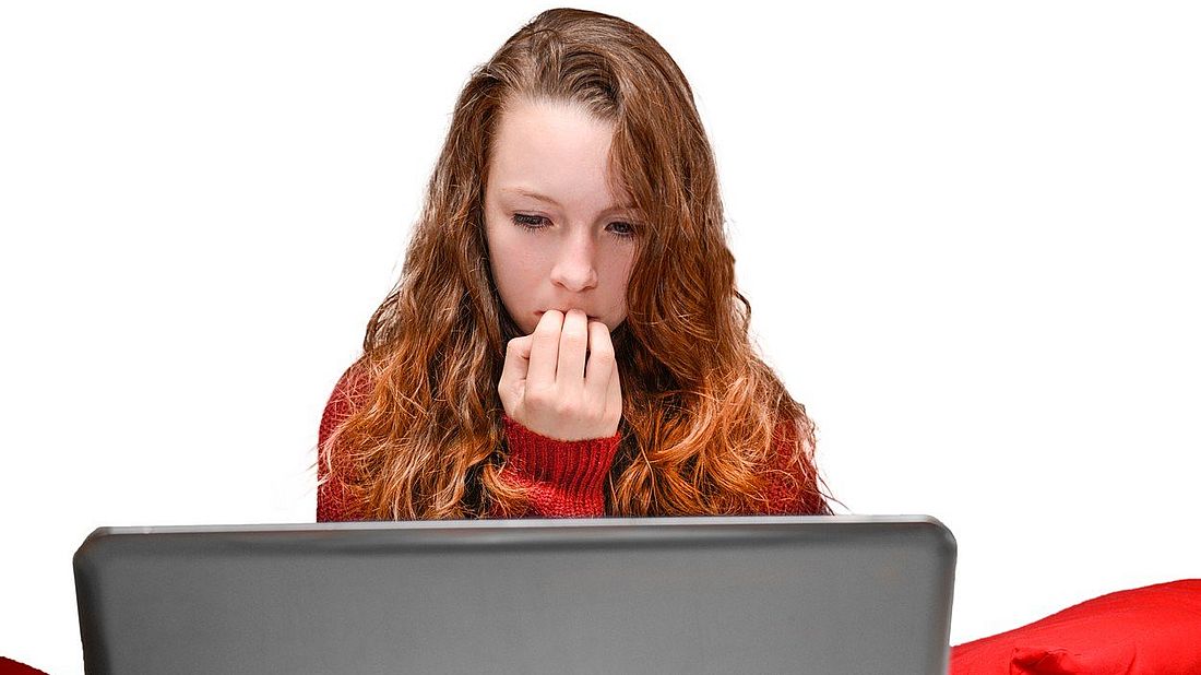 Teeneger u počítače