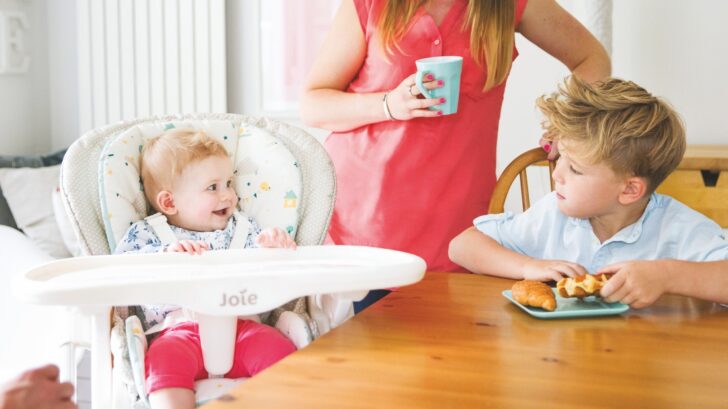 stolovani-s-detmi-3-728x409.jpg