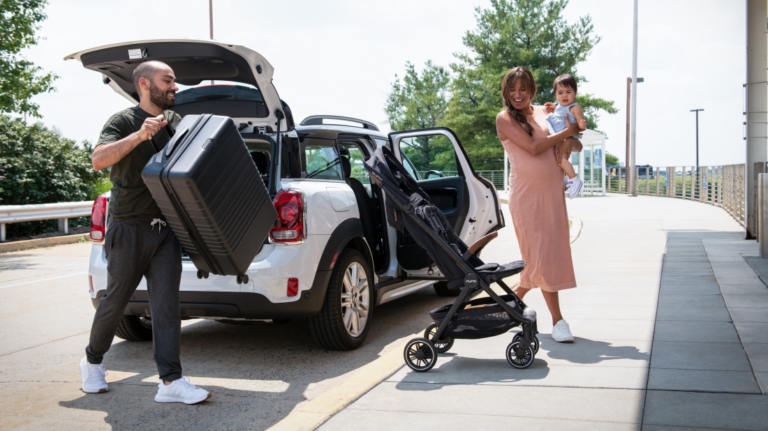 Nejlehčí kočárek na cesty se vejde do každého auta i do letadla. Limuzínu pro malé cestovatele uvádí na trh značka Nuna.