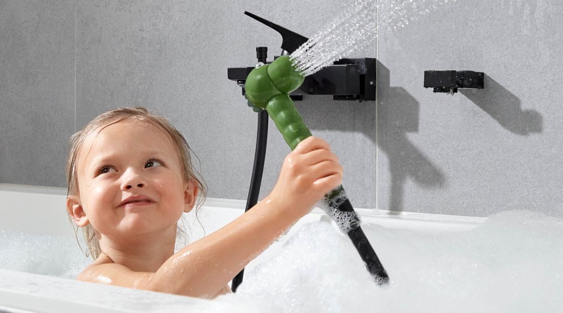 Dětské koupání může být zábava, a to pro všechny