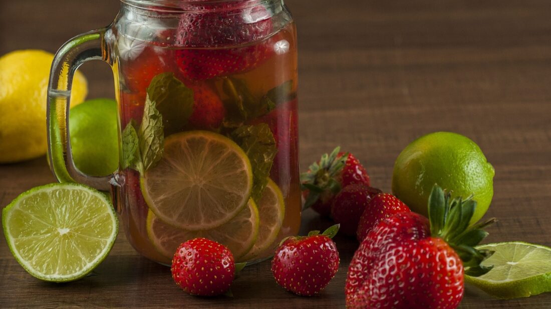 infused-water-1830178_1920-1100x618.jpg