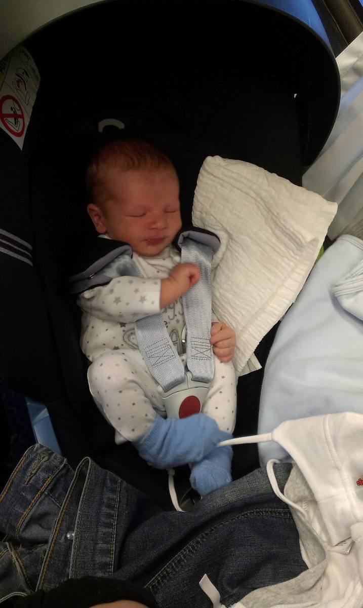 Fotografie (Filípkova první oslava – narozeniny babičky :))