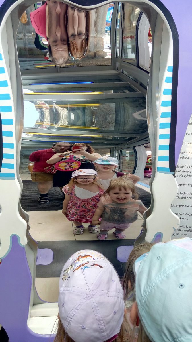 Fotografie (Mami, proč je ta paní tak tlustá? aneb Říkáme si vždycky (ne)pravdu)