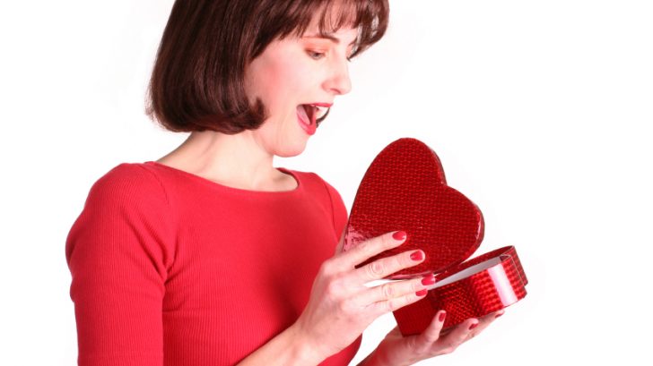 valentine_present-728x409.jpg