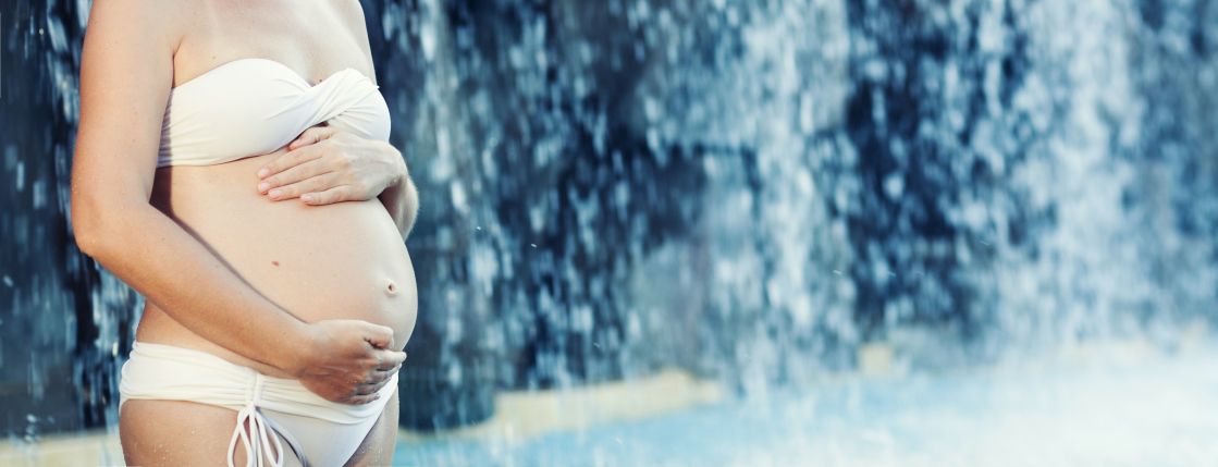 zena_tehotna_voda_koupani_istock_000023136471small.jpg